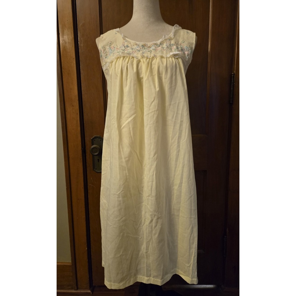 Philmaid Vintage 1970s Nightgown Women's Med Floral Feminine Cottagecore Babydol